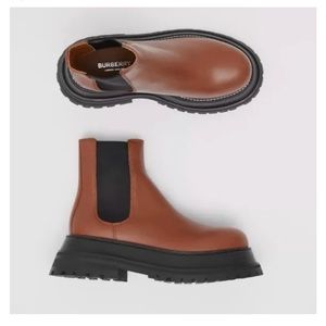 Burberry leather platform Chelsea boots